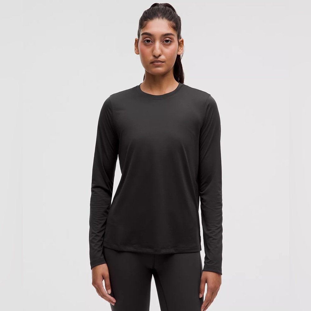 Lululemon NWT Ultralight Hip-Length Long-Sleeve Shirt Black